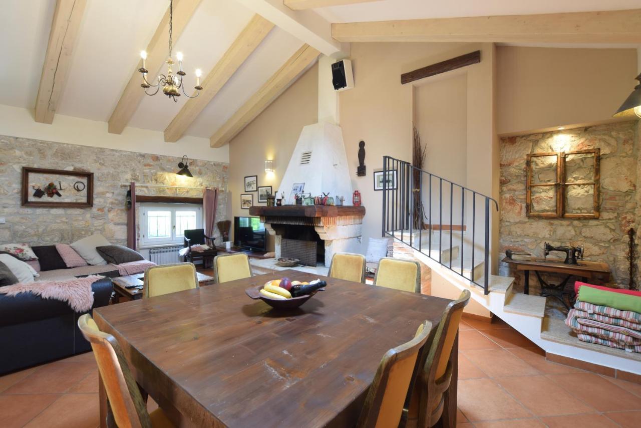 Saison Openning Prices Luxury Villa Nini With Fireplace, Private Pool, Bikes, Barbecue And Much More Porec Esterno foto