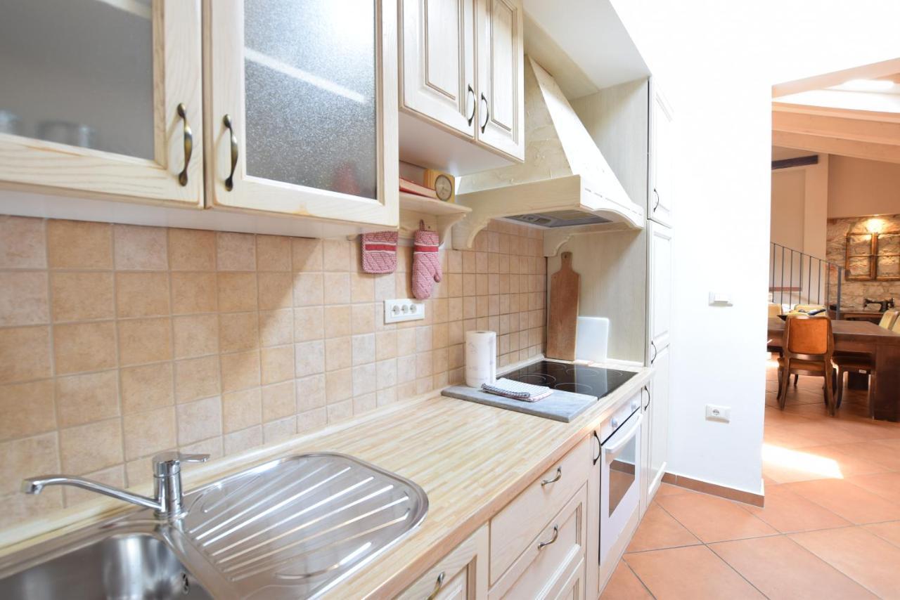 Saison Openning Prices Luxury Villa Nini With Fireplace, Private Pool, Bikes, Barbecue And Much More Porec Esterno foto