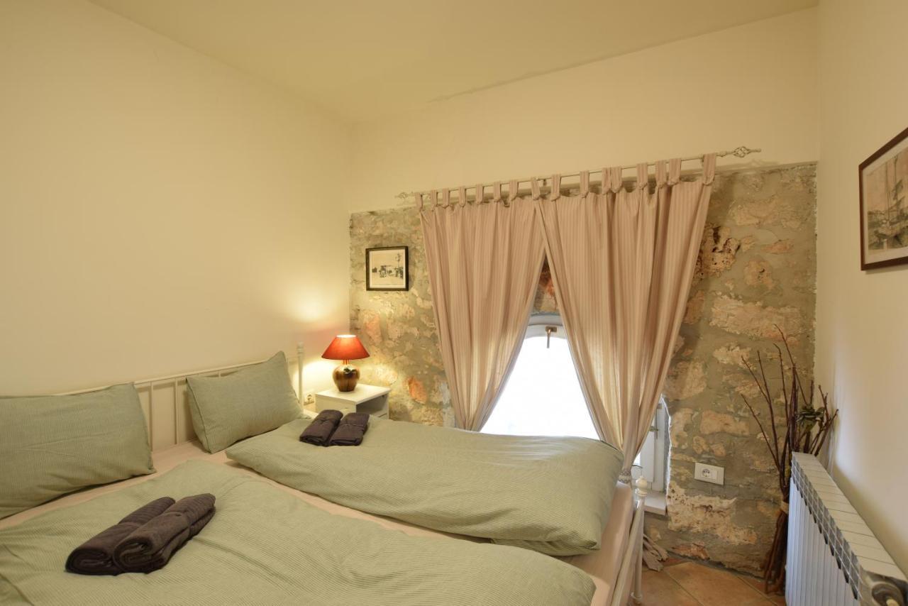 Saison Openning Prices Luxury Villa Nini With Fireplace, Private Pool, Bikes, Barbecue And Much More Porec Esterno foto