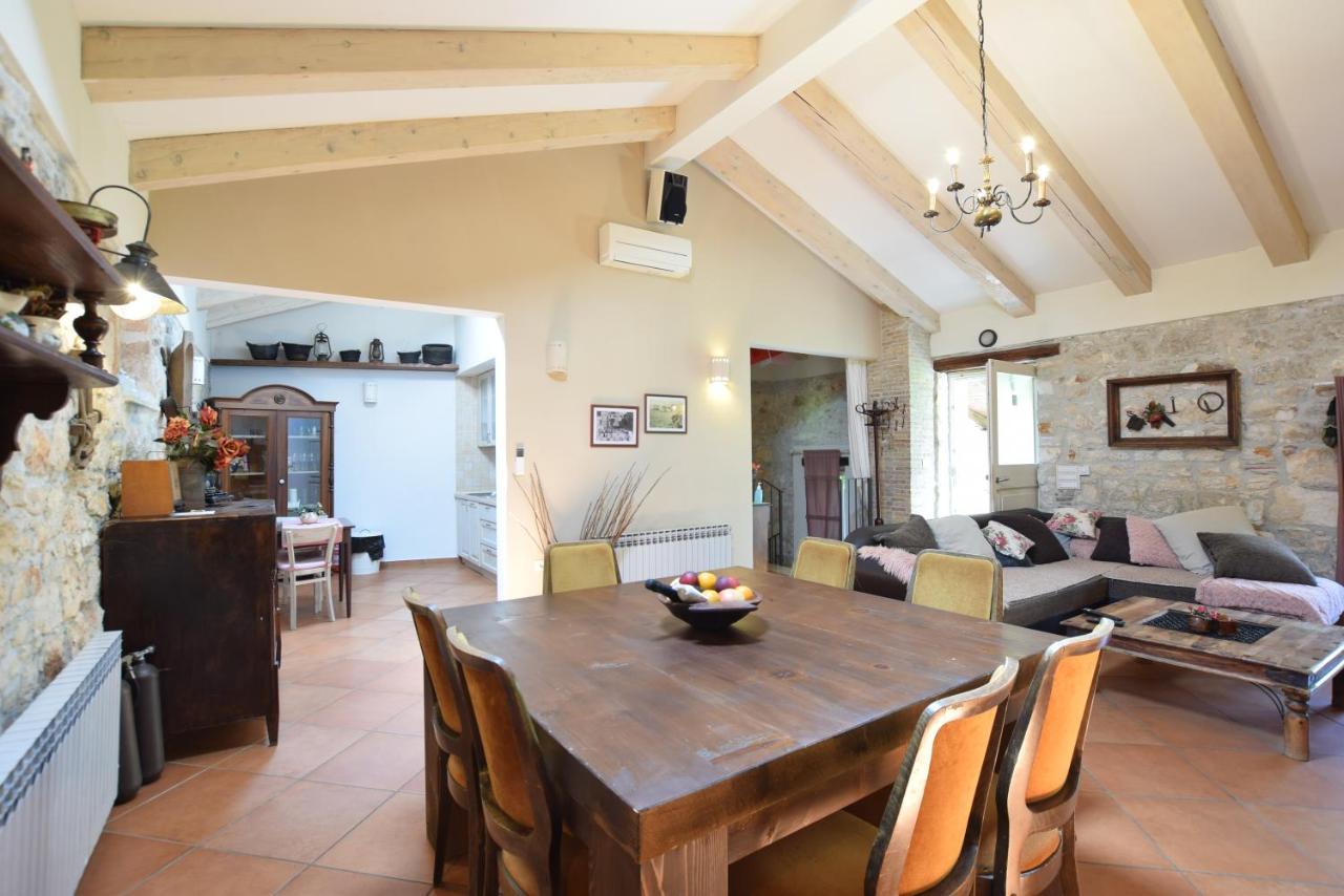 Saison Openning Prices Luxury Villa Nini With Fireplace, Private Pool, Bikes, Barbecue And Much More Porec Esterno foto