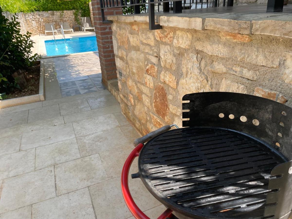 Saison Openning Prices Luxury Villa Nini With Fireplace, Private Pool, Bikes, Barbecue And Much More Porec Esterno foto